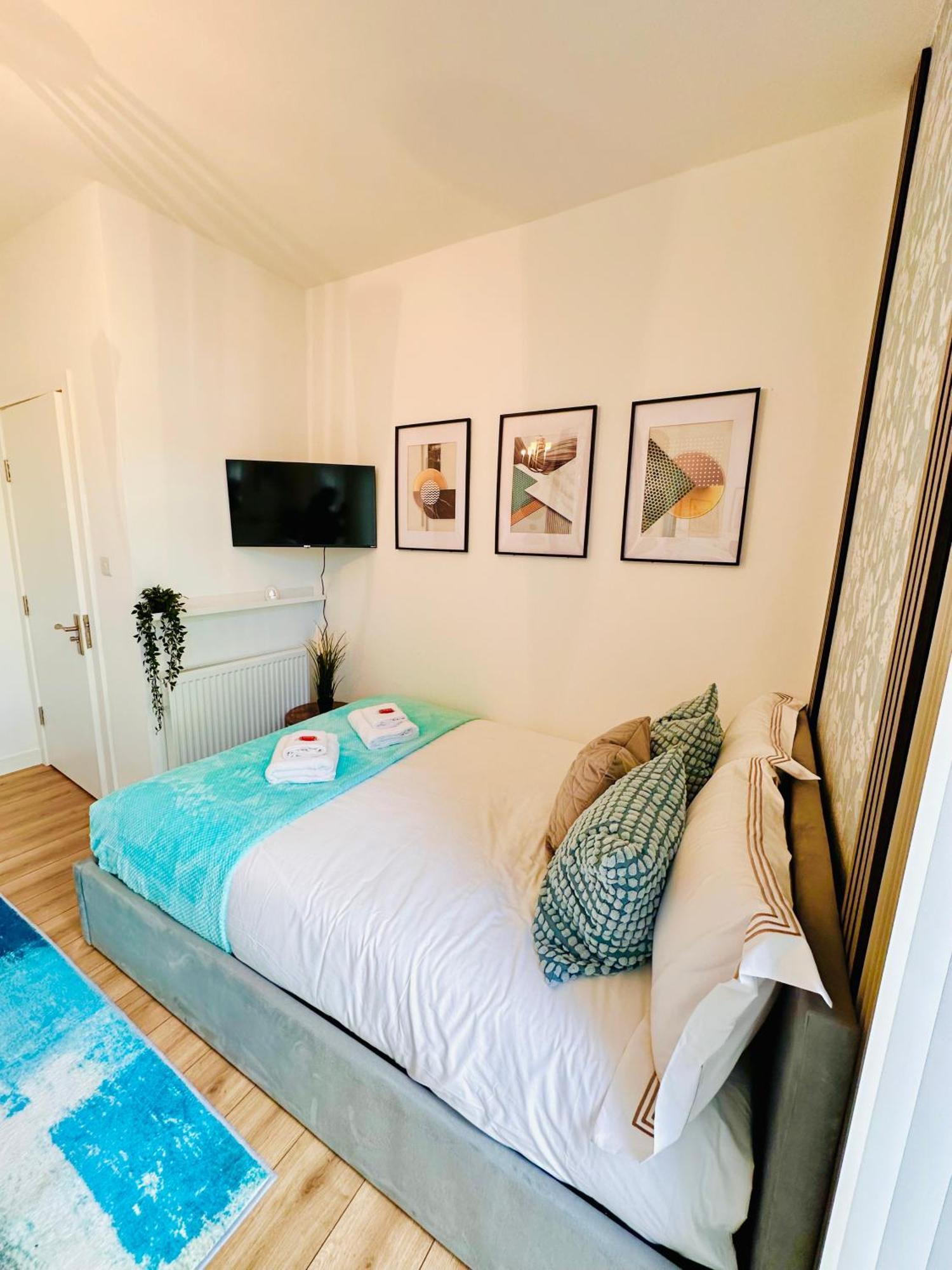 R2 - Elegant Private Room Opposite Queen Elizabeth Hospital - Harborne Birmingam Exterior foto