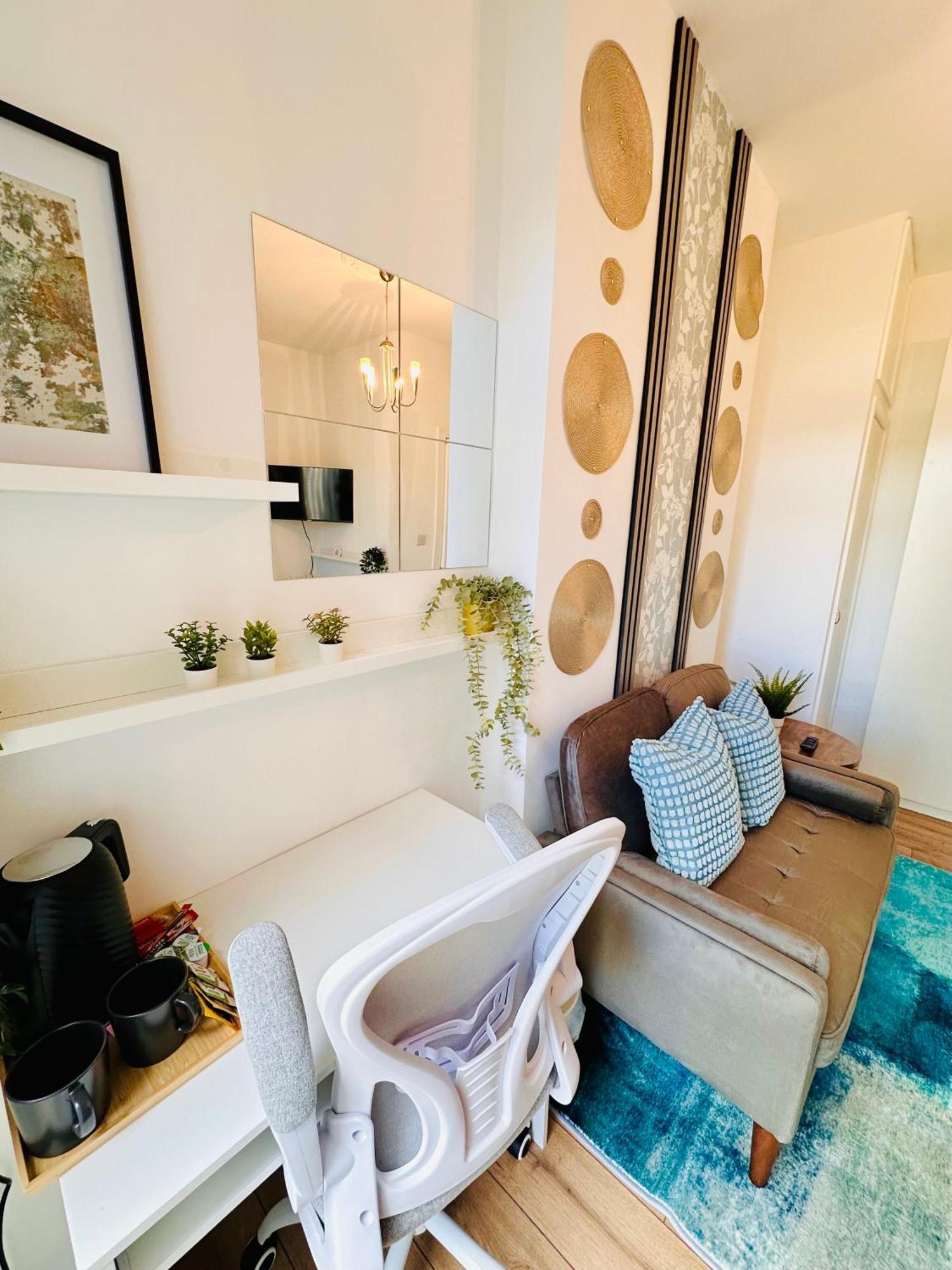 R2 - Elegant Private Room Opposite Queen Elizabeth Hospital - Harborne Birmingam Exterior foto