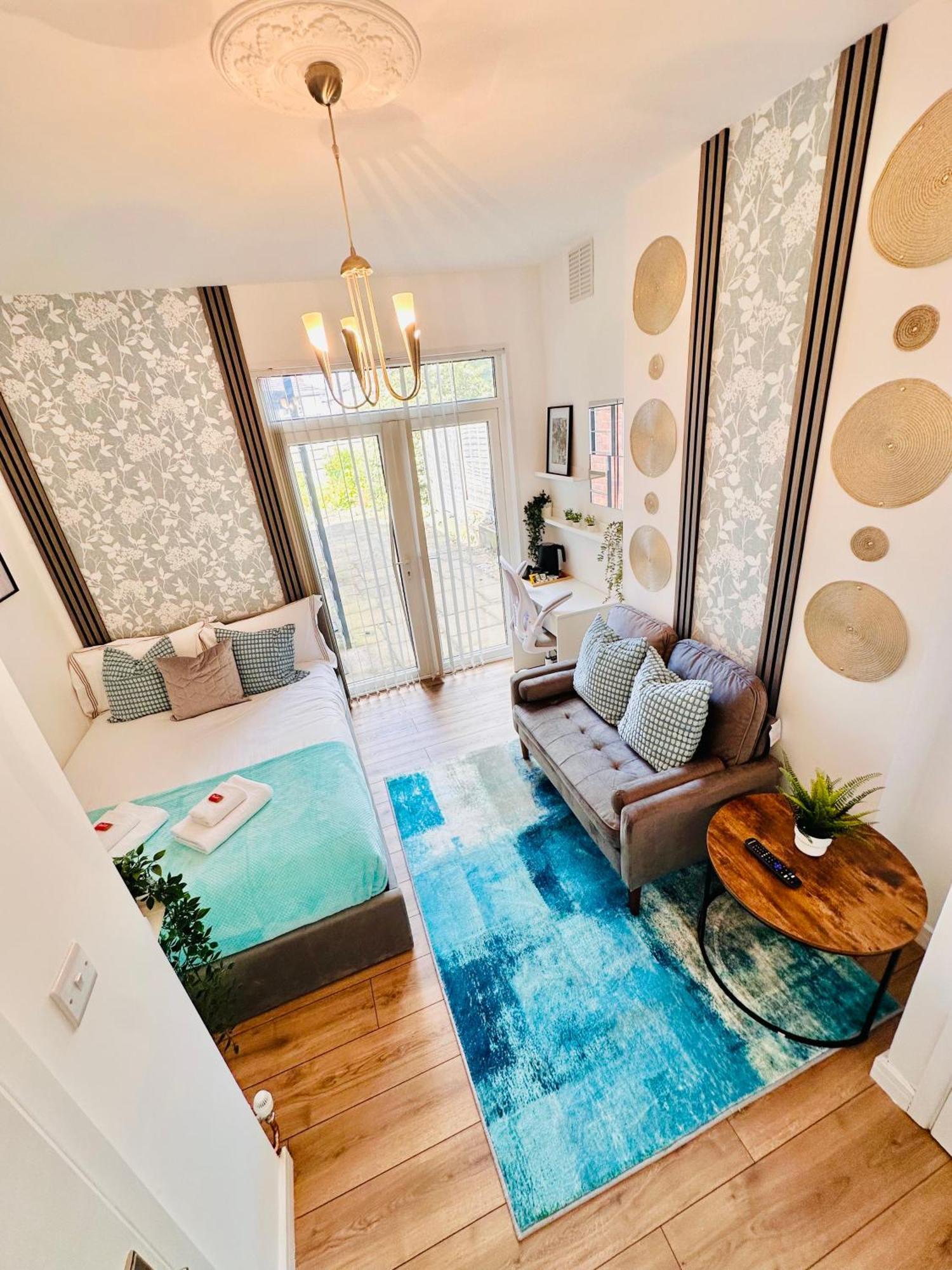 R2 - Elegant Private Room Opposite Queen Elizabeth Hospital - Harborne Birmingam Exterior foto